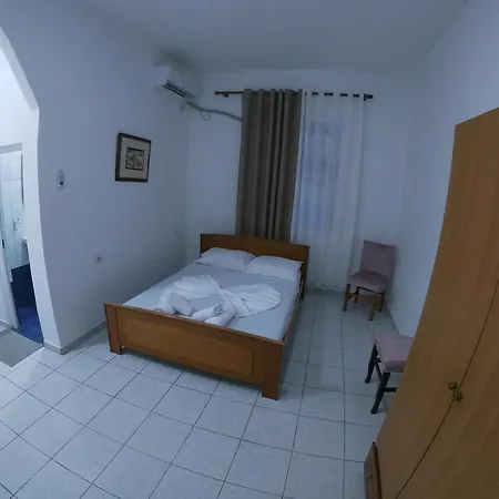 Casa Mia Sr 旅馆 Sarandë