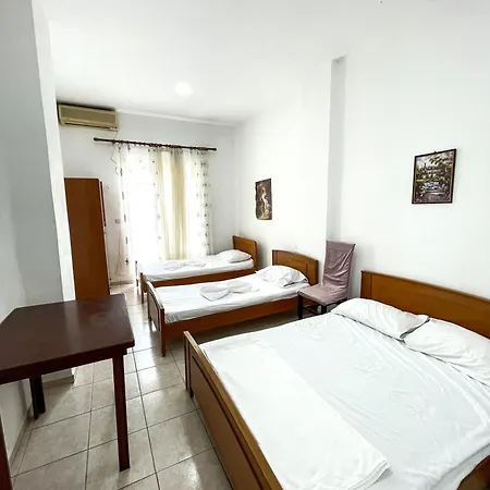 Casa Mia Sr Albergue *