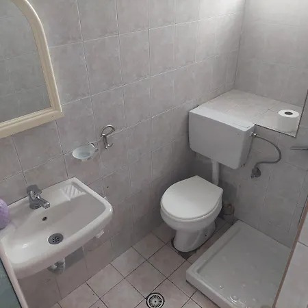 Casa Mia Sr Albergue *